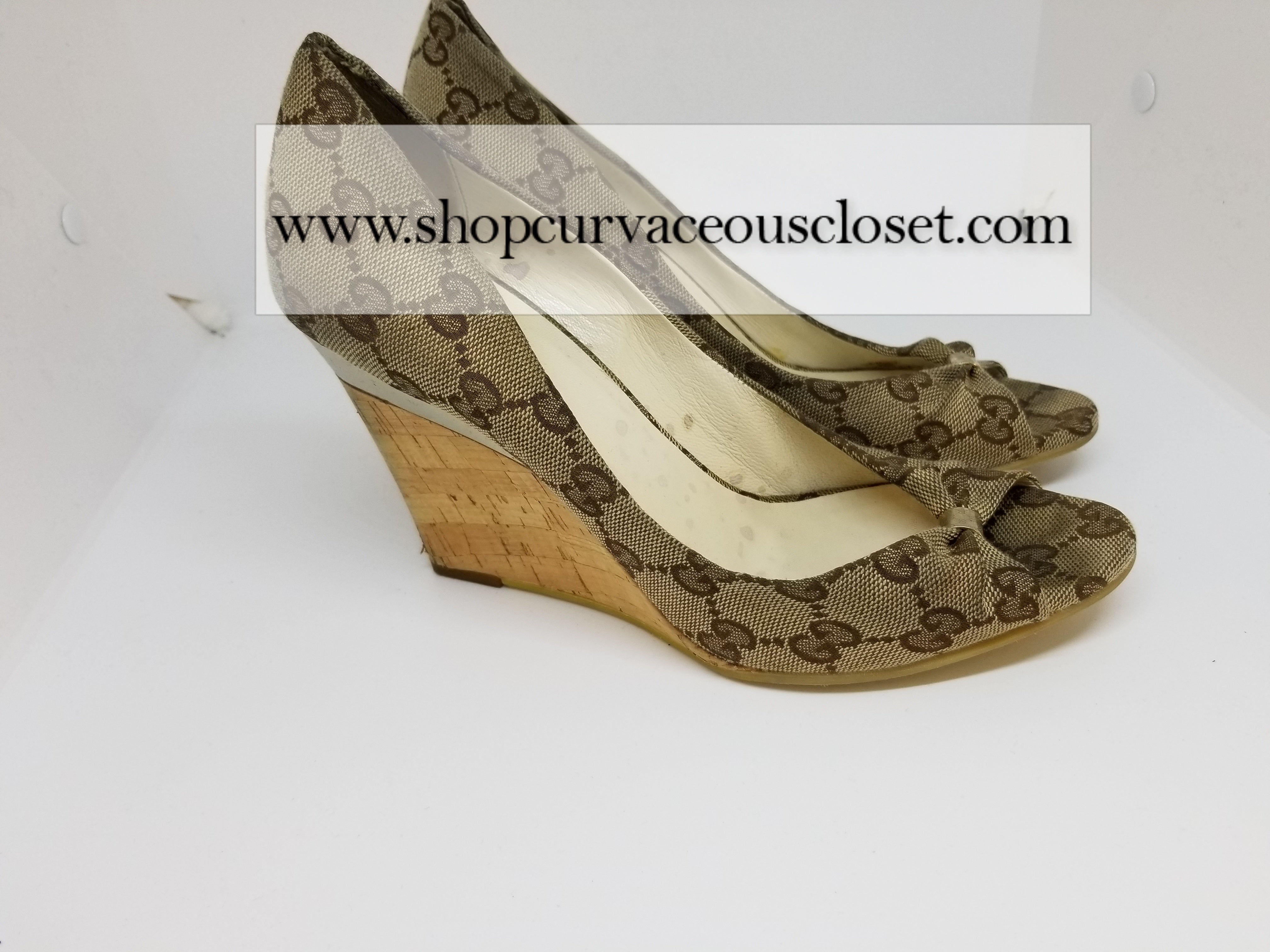 Gucci Sand Tess Wedge Sandals – Ms.Curvaceous Closet